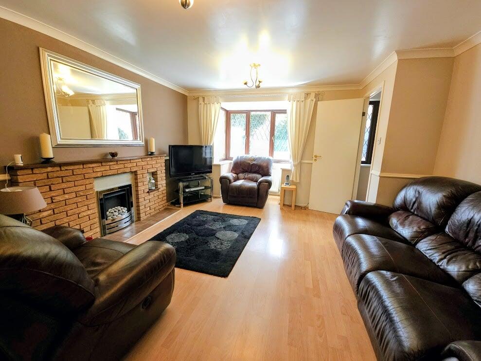 Whitworth Drive, West Bromwich, B71 photo 4
