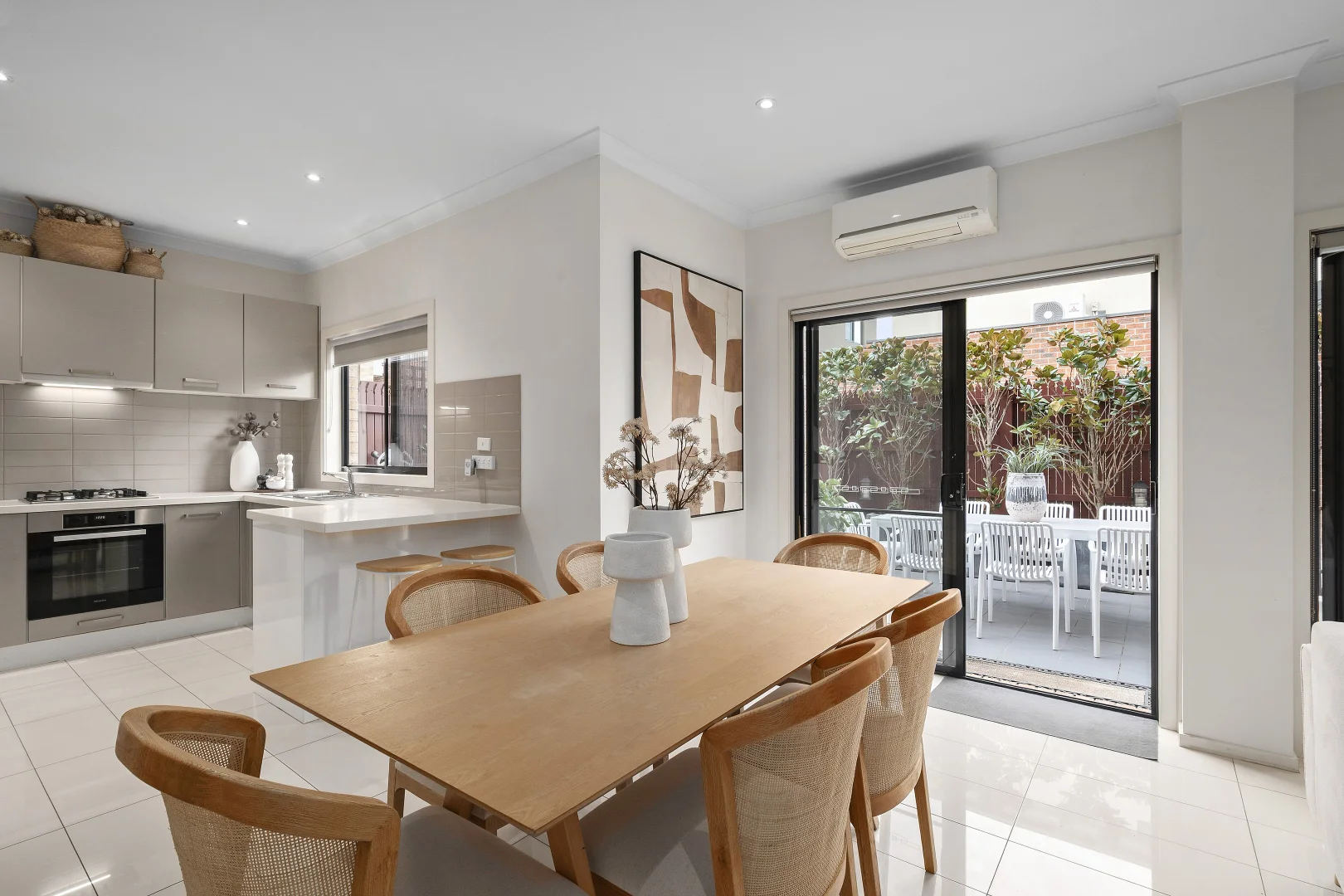 Additional image 4 of 2/17 Collocott Street, Mordialloc VIC 3195