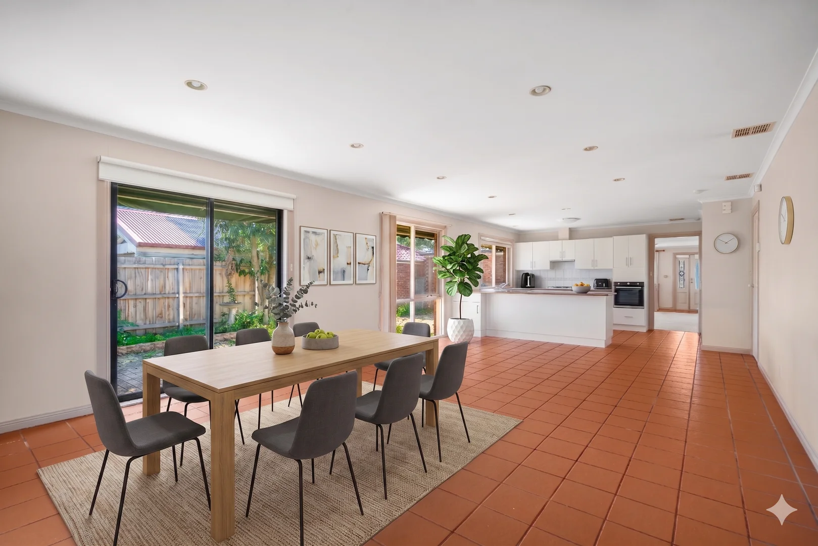 Additional image 4 of 33 Hedgeley Drive, Berwick VIC 3806