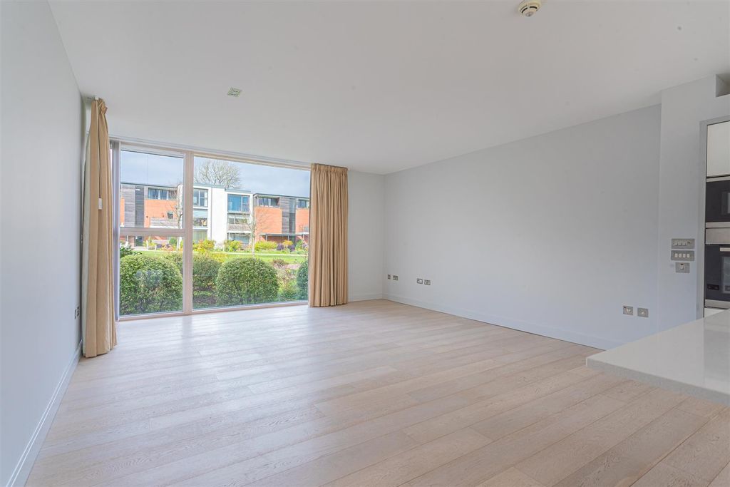 Additional image 11 of 2 bed flat for saleBirch Close, Corsham SN13