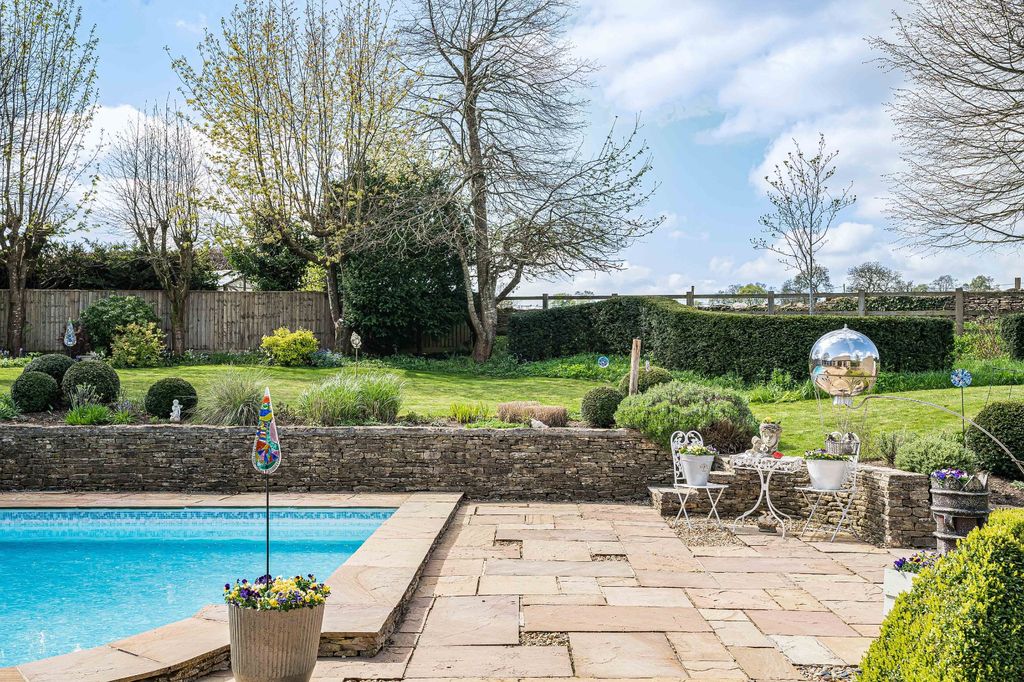 Additional image 18 of 4 bed detached house for saleWains Road, Daglingworth, Cirencester, Gloucestershire GL7