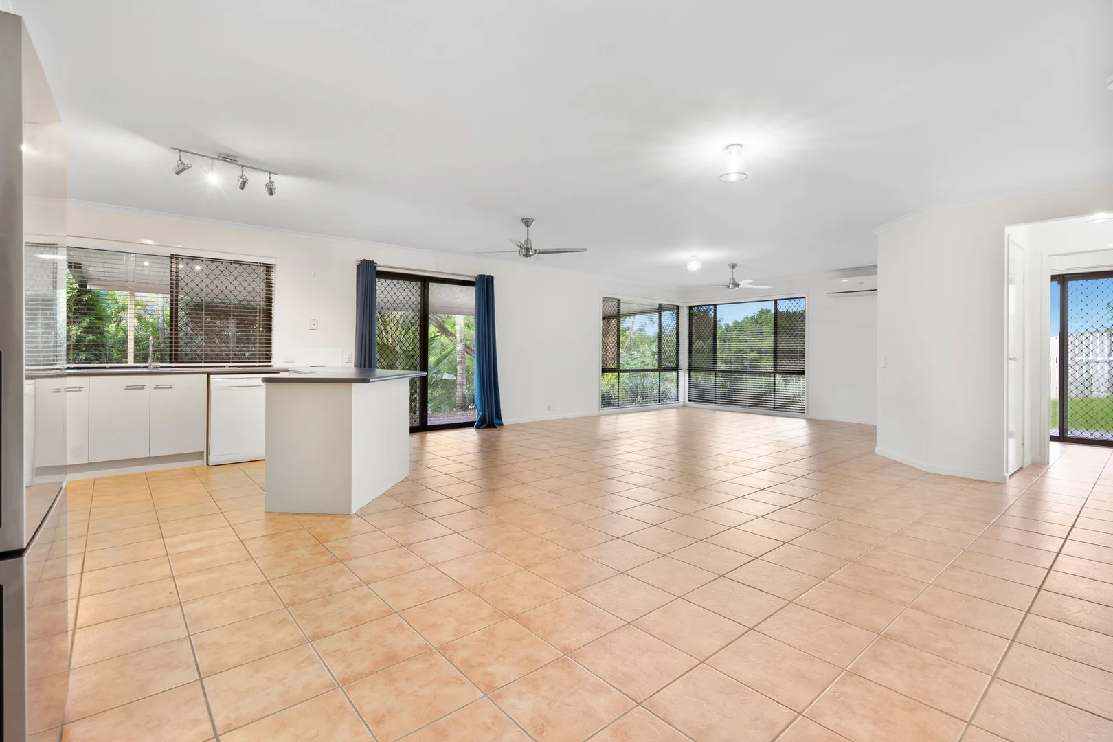 Additional image 2 of 1 Memoire Court, Eatons Hill QLD 4037