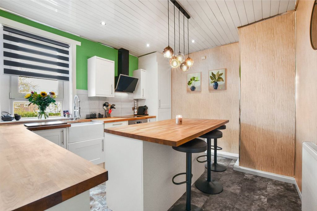 Additional image 4 of 2 bed flat for saleThornhouse Avenue, Irvine KA12