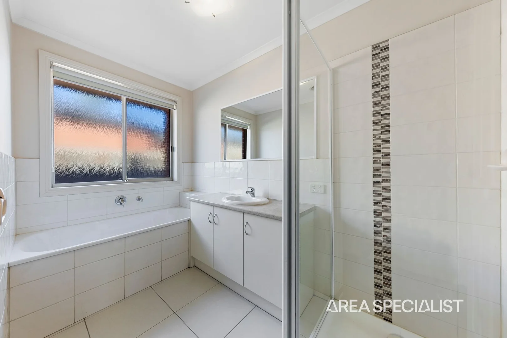 Additional image 9 of 2 Weebill Way, Pakenham VIC 3810
