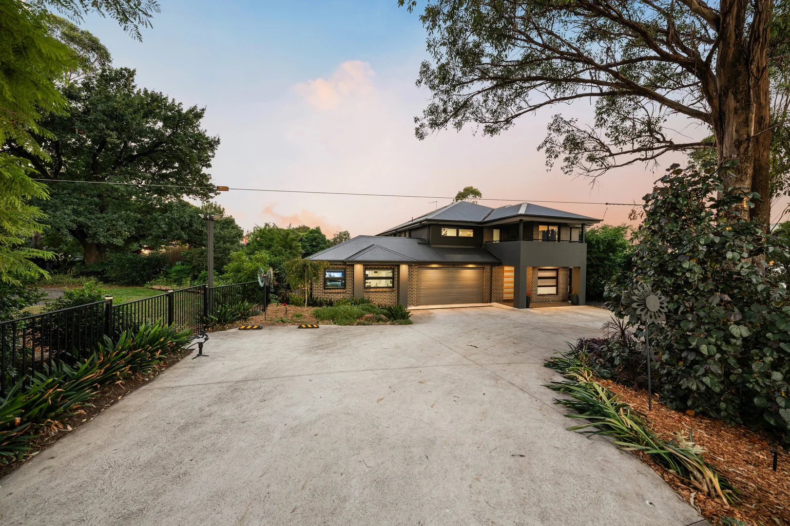 1 Dransfield Road, Edensor Park NSW 2176 photo 2