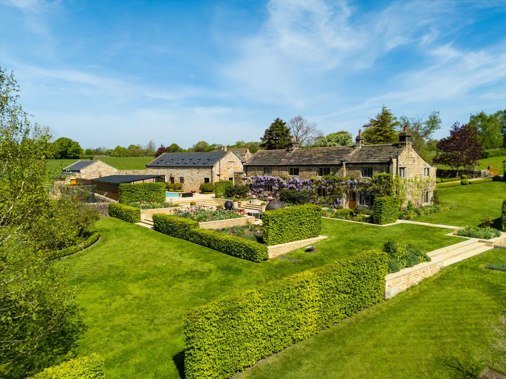 Additional image 2 of 6 bed detached house for saleHowhill Quarry Road, Beckwithshaw, Harrogate, North Yorkshire HG3
