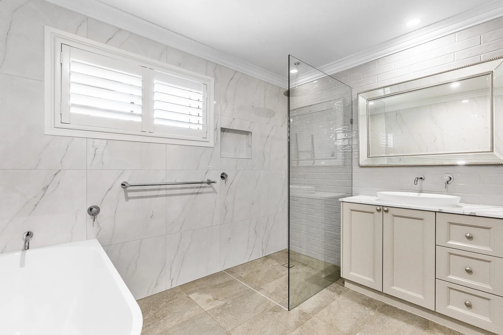 Additional image 17 of 3 Seaview Road, Banora Point NSW 2486