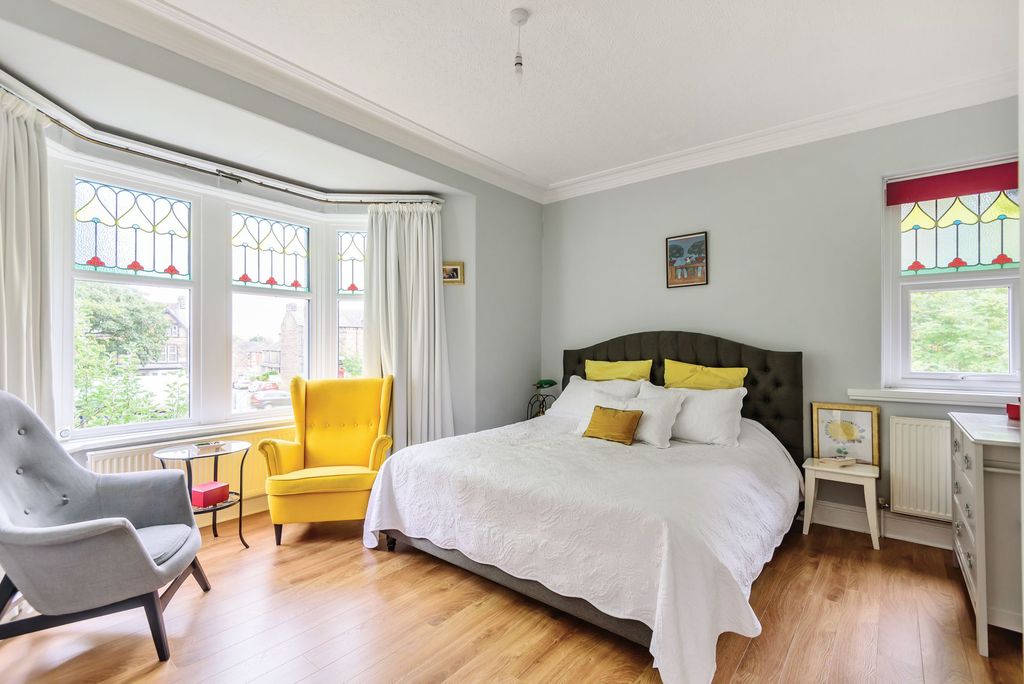 Additional image 12 of 4 bed terraced house for saleDragon Parade, Harrogate HG1