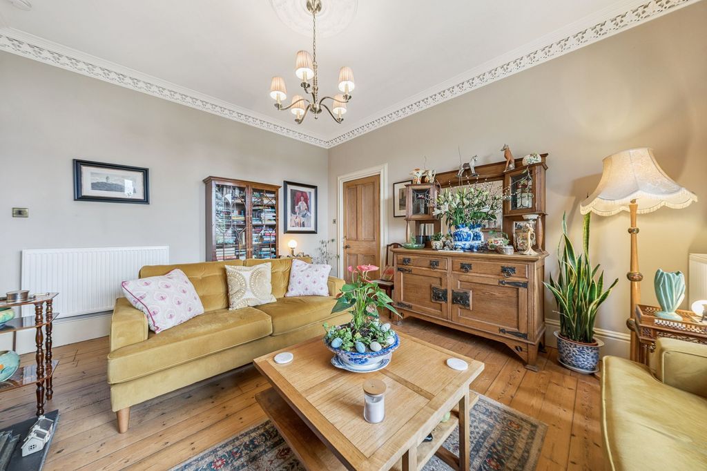 Additional image 7 of 3 bed flat for saleThe Crescent, Dunblane FK15