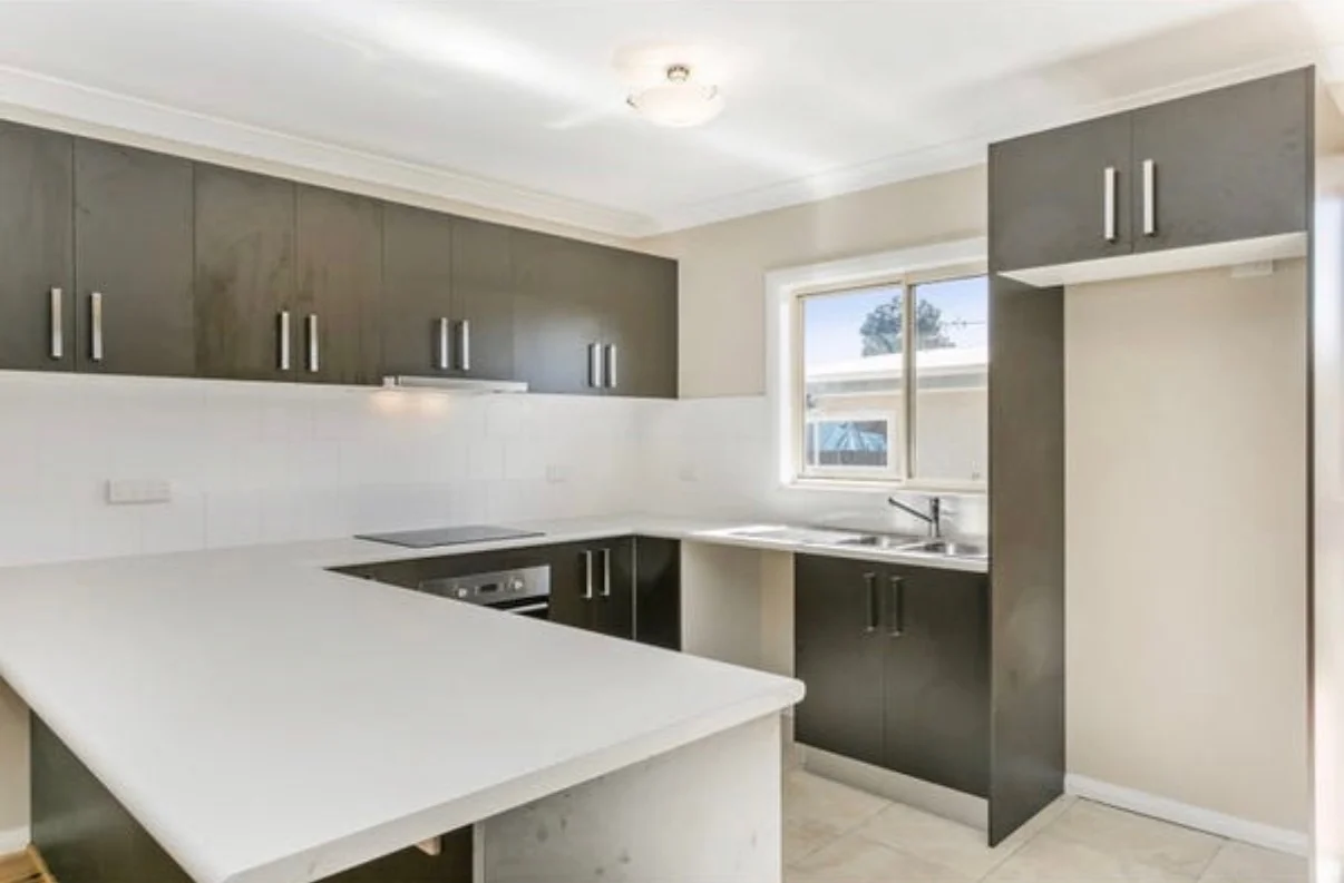 2 Luton Place, Colyton NSW 2760 photo 2