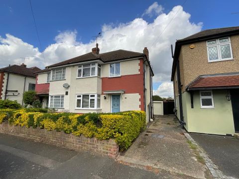 Elm Park, Hornchurch RM12