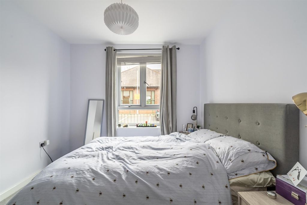 Additional image 6 of 1 bed flat for saleFifth Avenue, York YO31