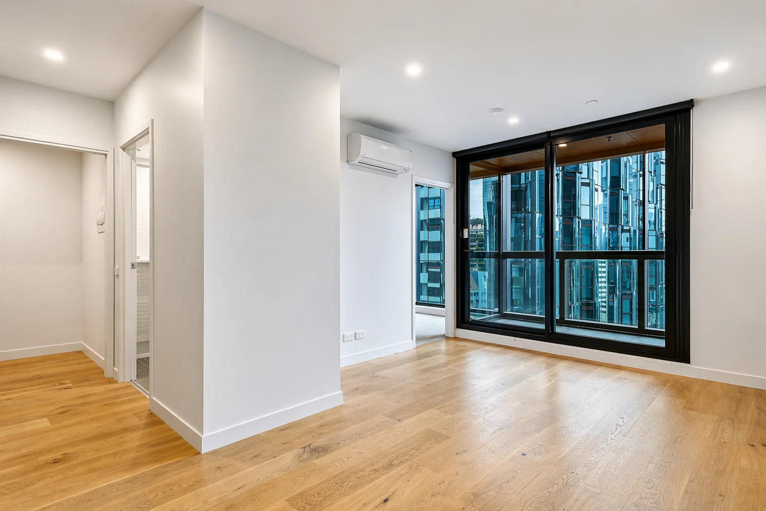 Additional image 3 of 2201/296 Little Lonsdale St, Melbourne VIC 3000