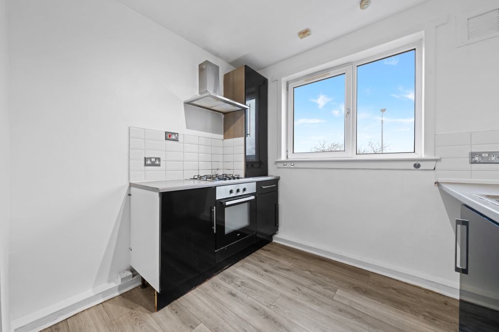 Additional image 14 of 3 bed flat for saleOnslow Road, Drumry, Clydebank G81