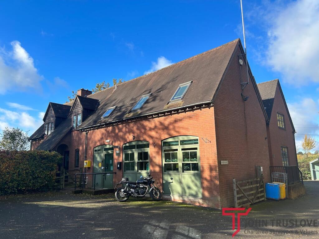 First Floor Offices, Waseley Hills Country Park, Gannow Green Lane, Rubery, Birmingham, B45 9AT