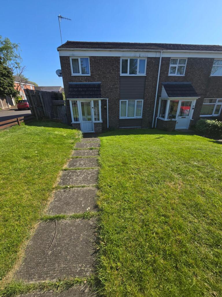 Byron Way, Catshill, B61