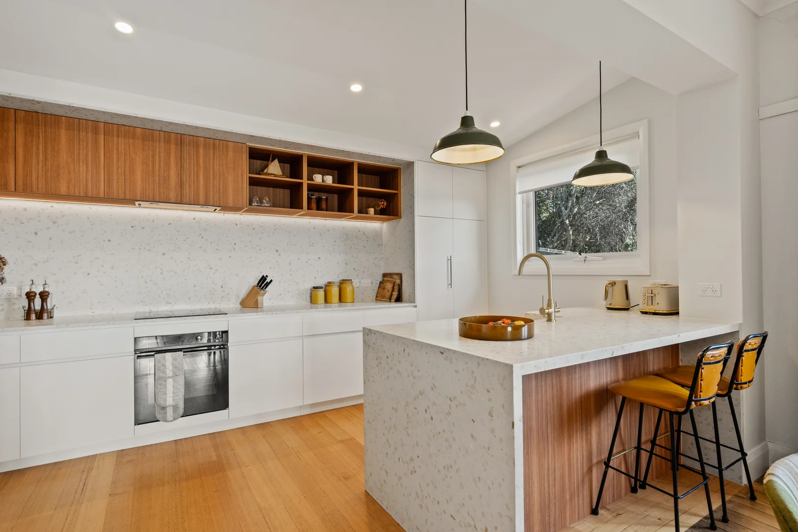 Additional image 8 of 18 Gordon Avenue, Mount Stuart TAS 7000