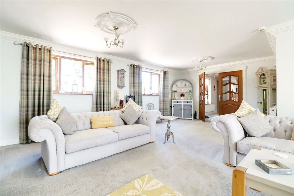 Additional image 8 of 6 bed detached house for saleGodnow Bridge, Crowle DN17