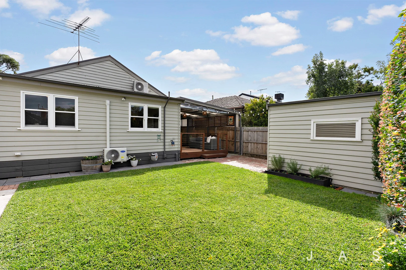Additional image 12 of 1 Dongola Road, West Footscray VIC 3012