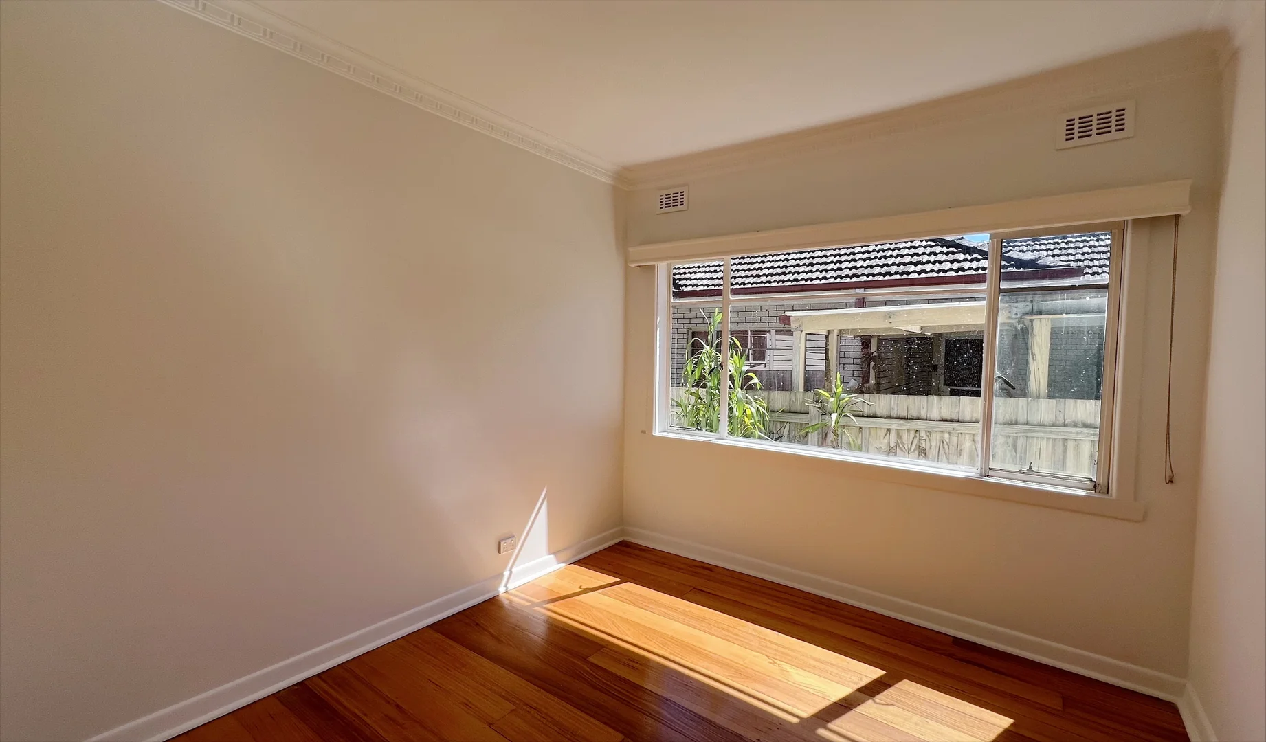 14 Edward St, Mitcham VIC 3132 photo 3