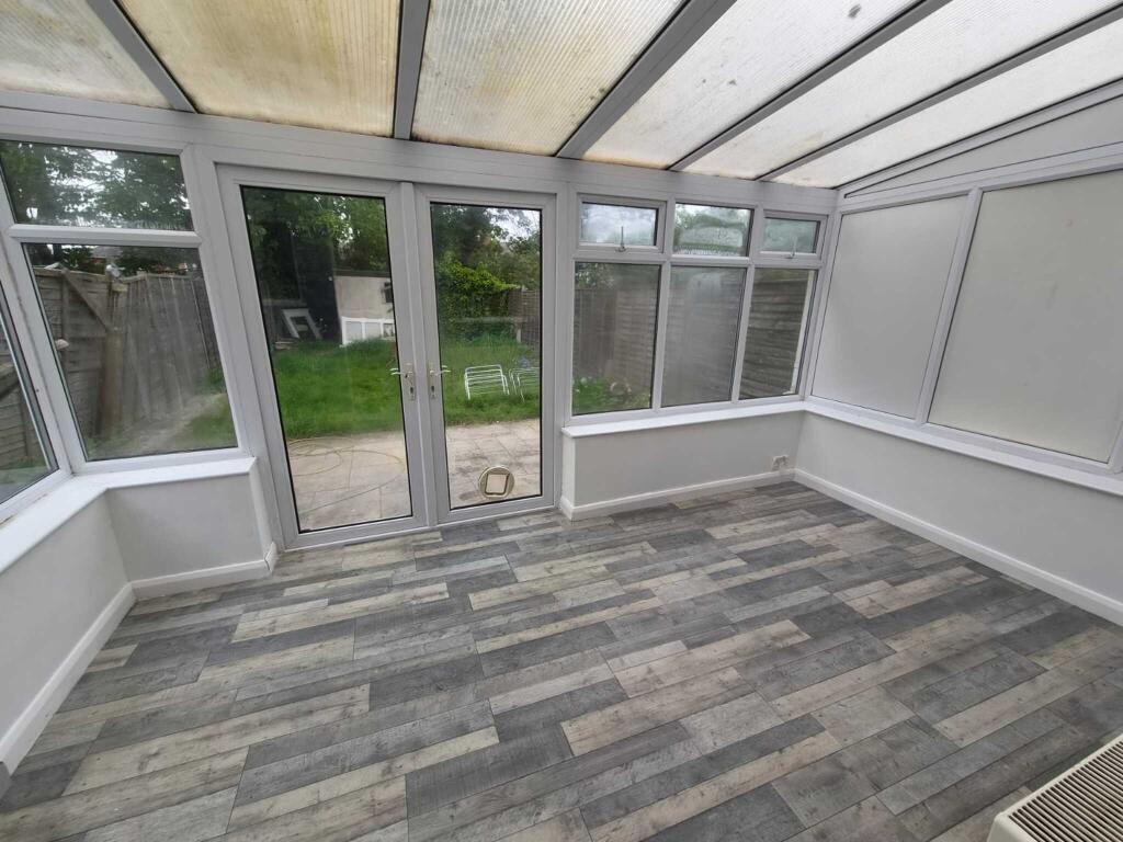 Harlow Grove, Hall Green, Birmingham B28 9QA photo 4
