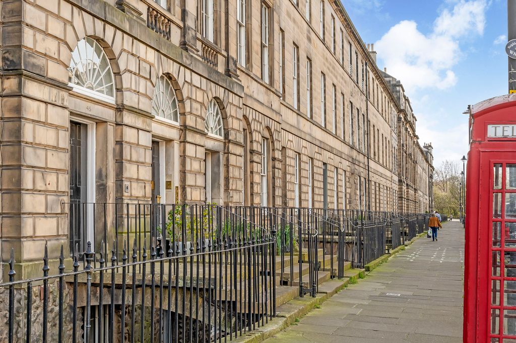 Additional image 32 of 4 bed town house for sale51 Great King Street, New Town, Edinburgh EH3