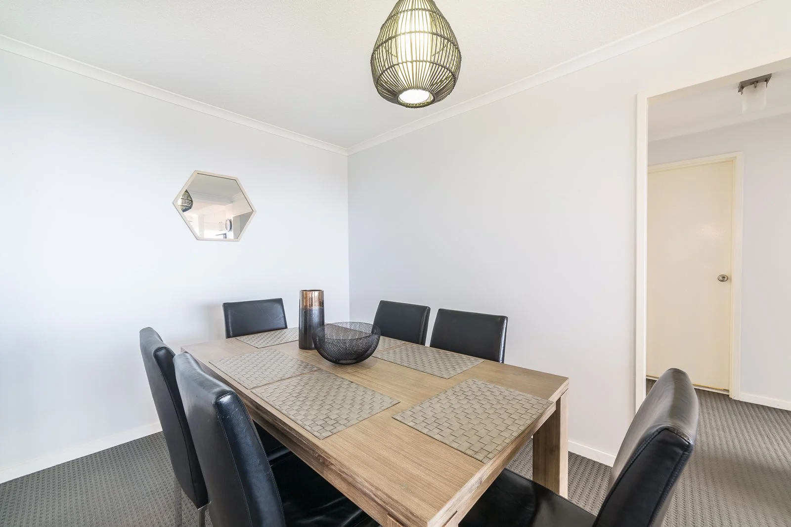 Additional image 5 of ID:21174057/10 Marine Parade, Southport QLD 4215