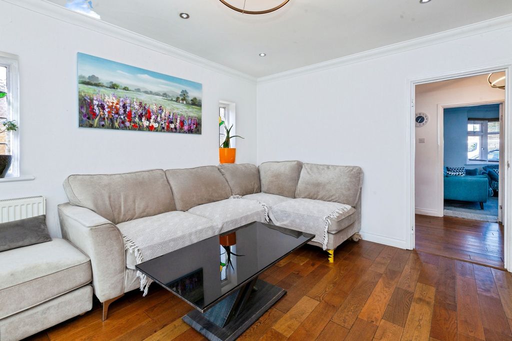 Additional image 7 of 4 bed detached house for saleBath Road, Maidenhead SL6
