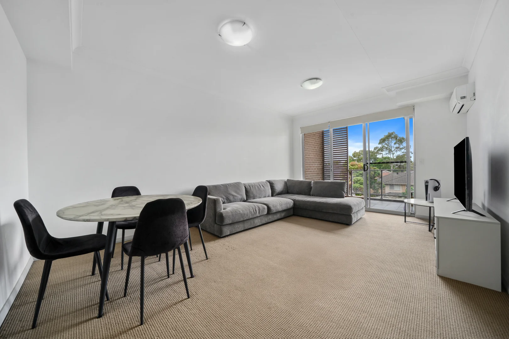Additional image 3 of 205/11-15 Robilliard Street, Mays Hill NSW 2145