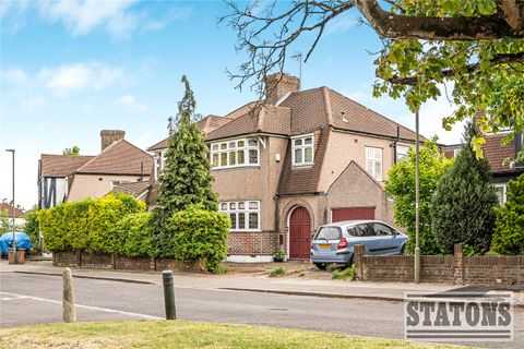 Great North Road, New Barnet EN5