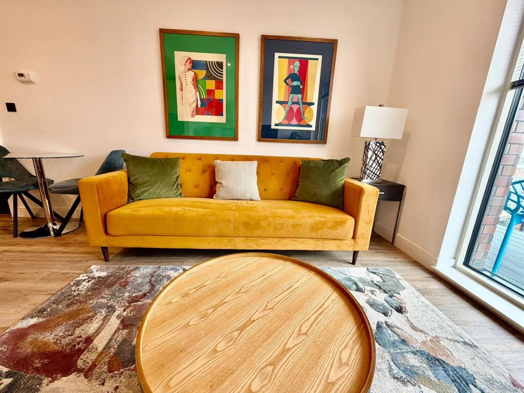 Additional image 3 of LUXURY SHOW HOME- Snow Hill Wharf, Birmingham, B4