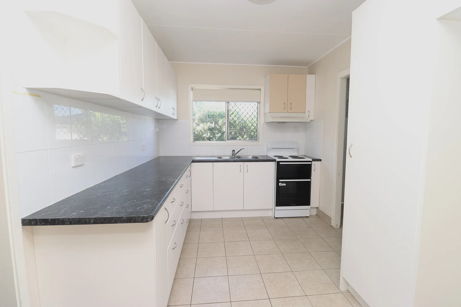 43 Millen Crescent, Mount Isa QLD 4825 photo 4