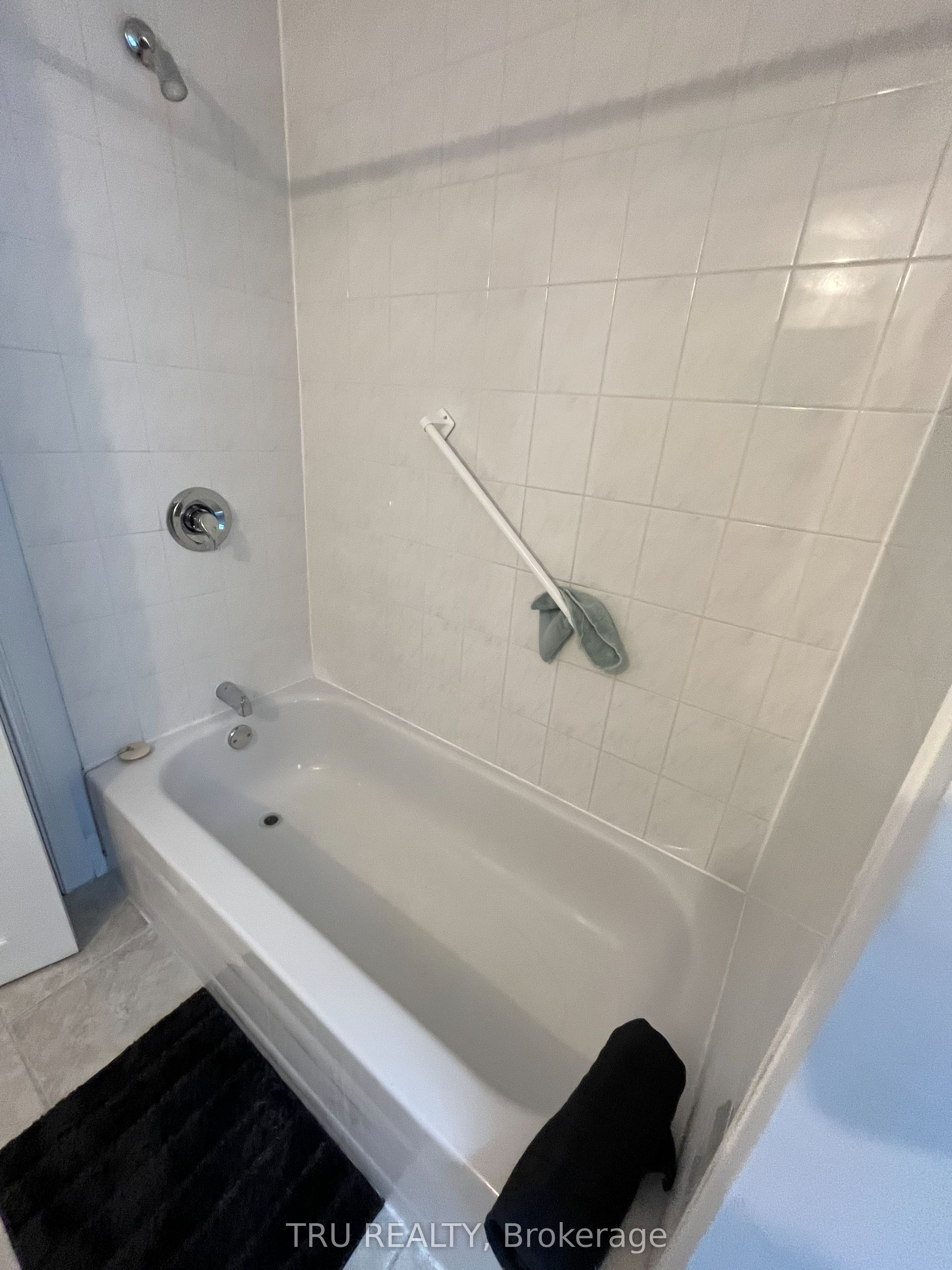 Additional image 5 of 3-384 Blake Boulevard, Ottawa, ON, K1L 6L2