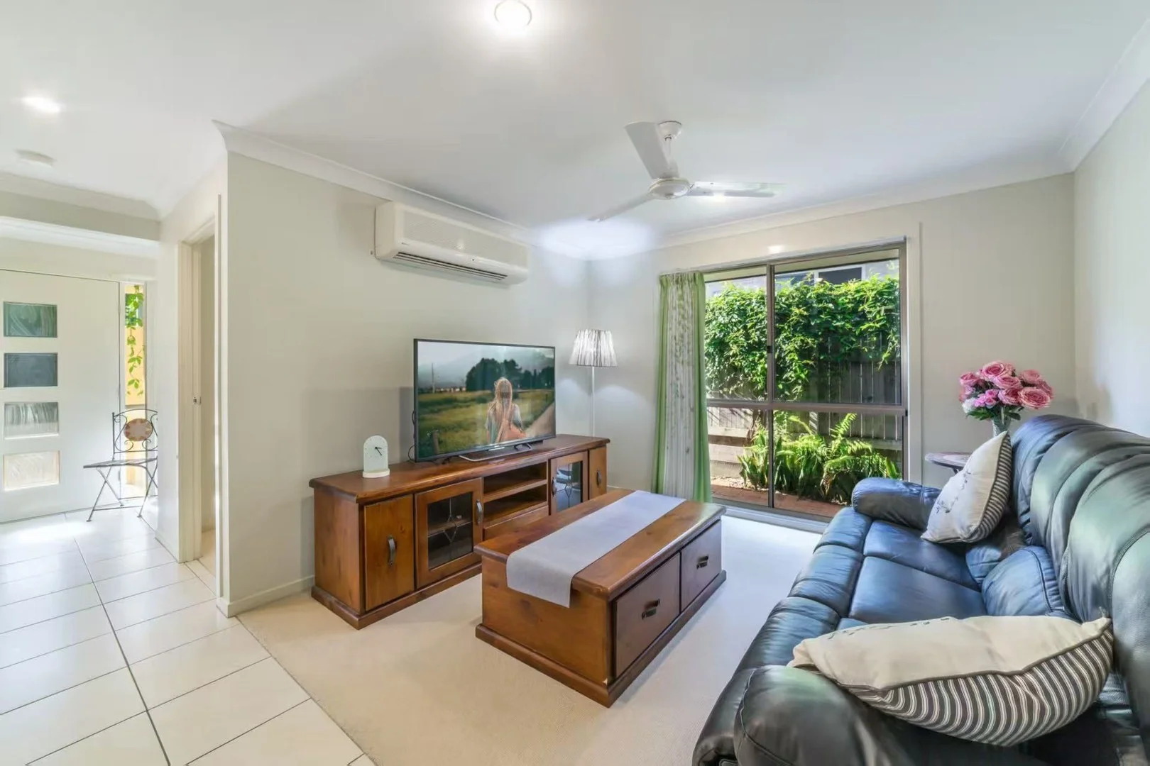 6 Silver Gull Street, Coomera QLD 4209 photo 3