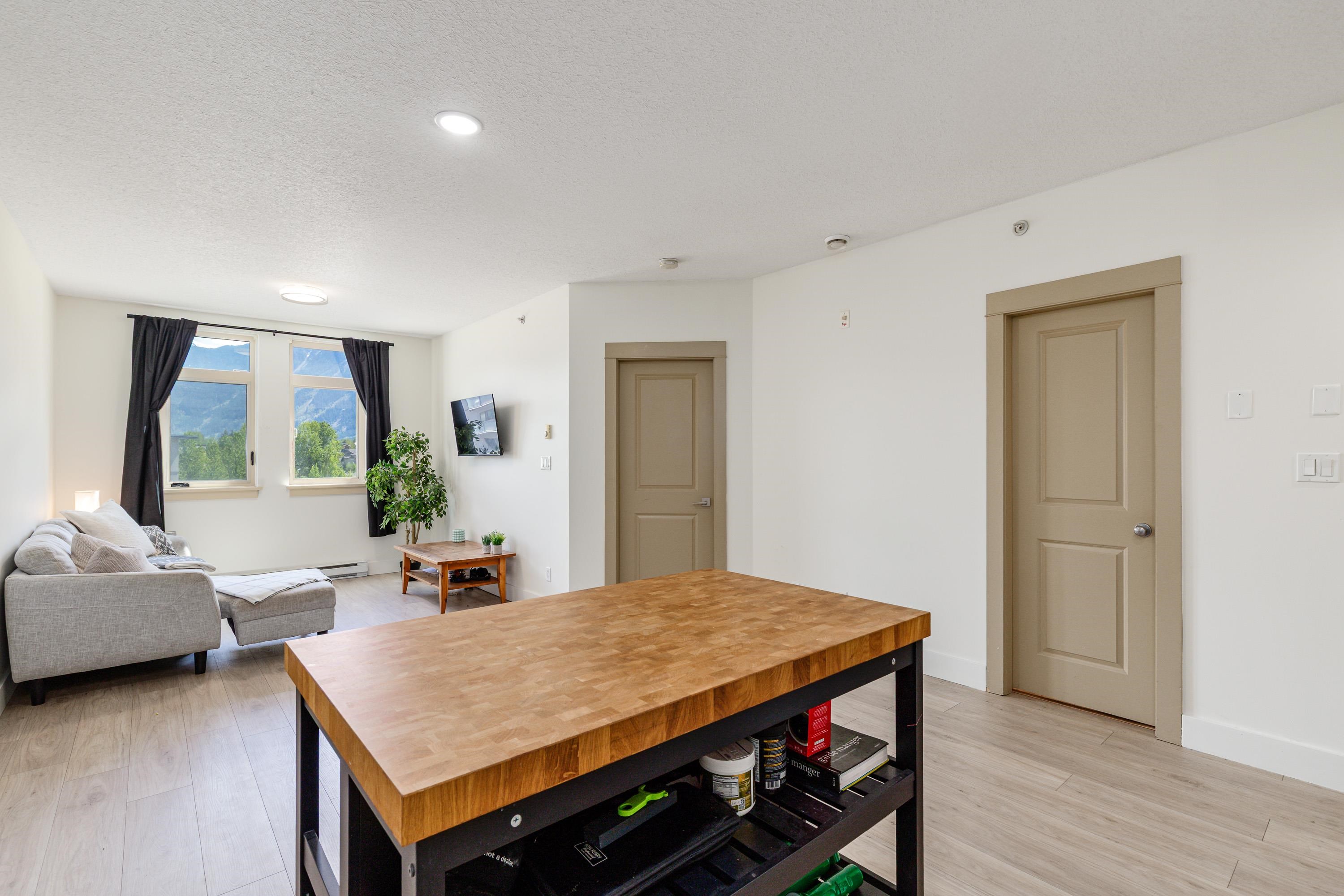 Additional image 3 of 309-7330 Arbutus Street, Pemberton, BC, V0N 2L1