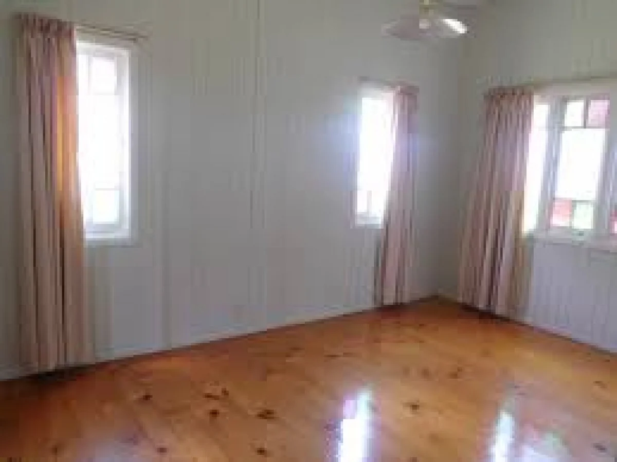Additional image 5 of 33 Collins Street, Mount Lofty QLD 4350
