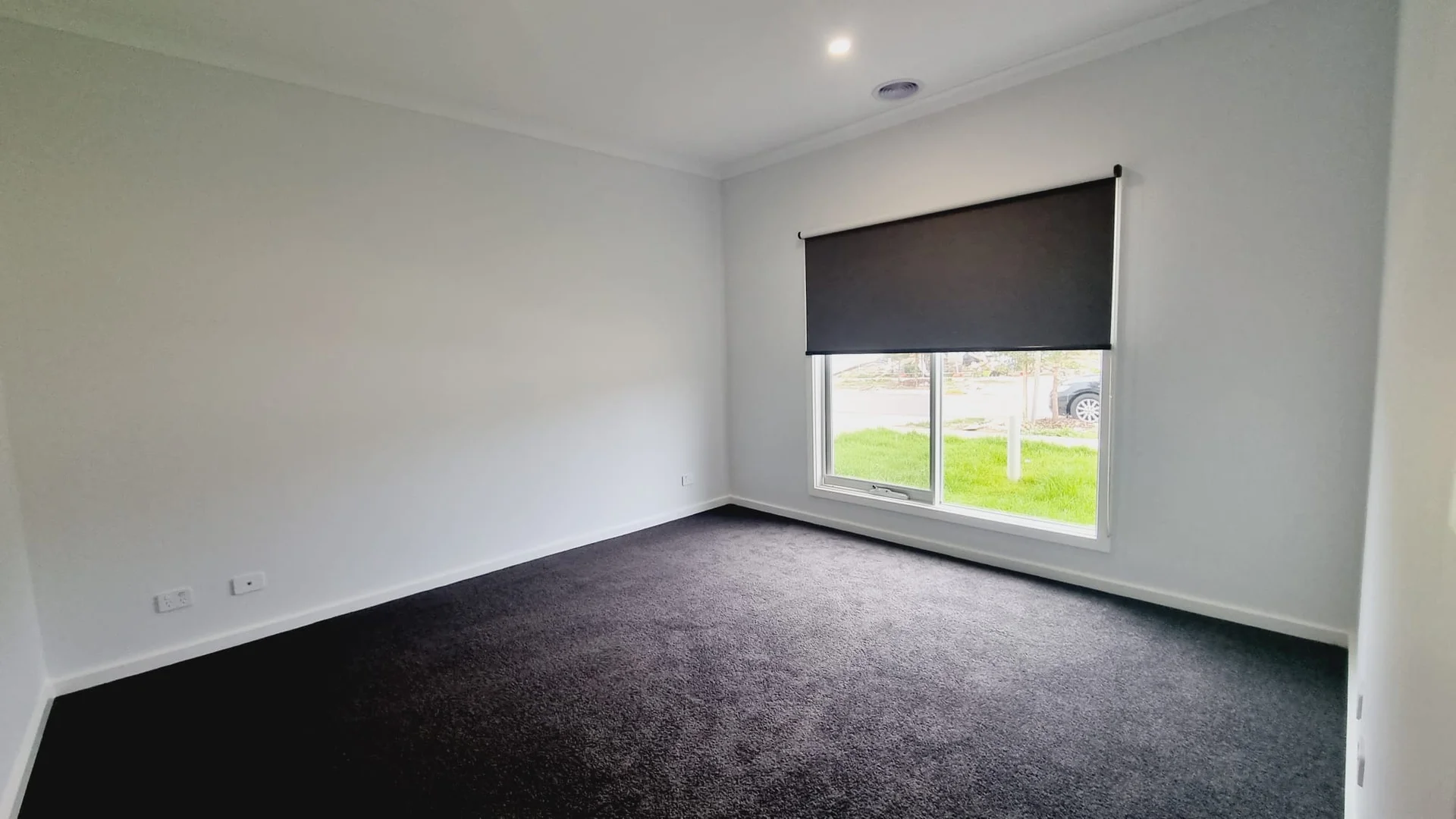8 Griffith Road, Deanside VIC 3336 photo 3