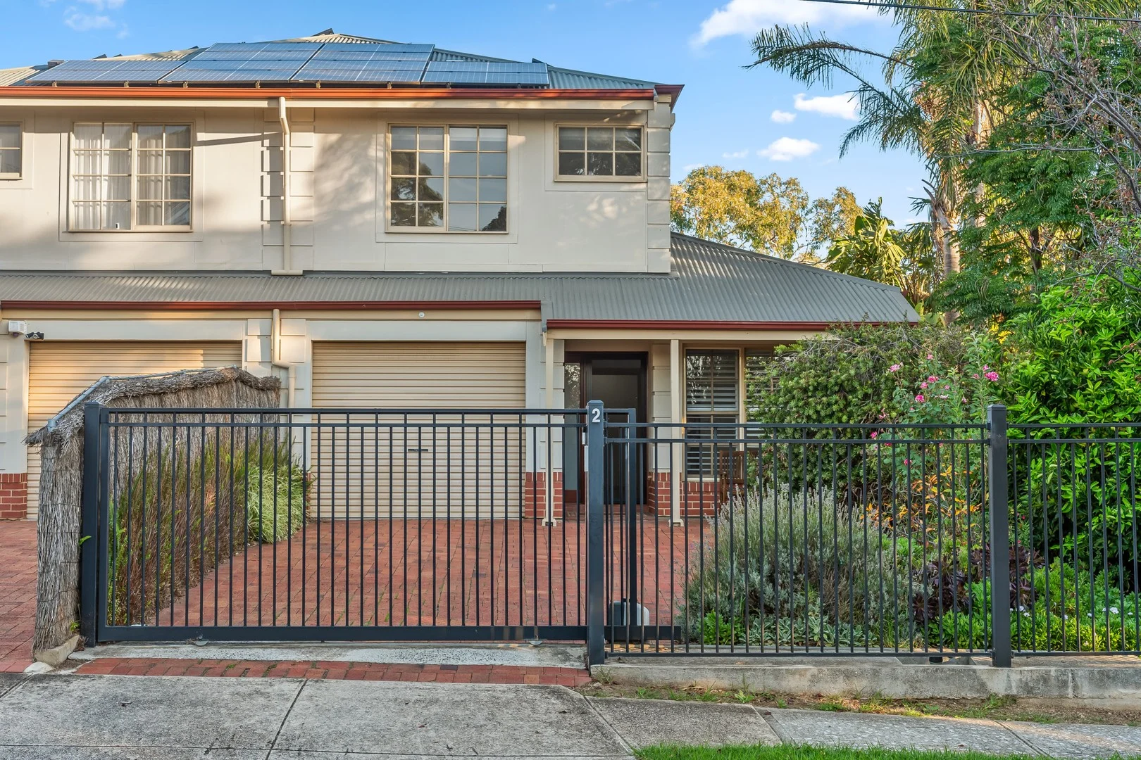 2 Broughton Av, Mitcham SA 5062