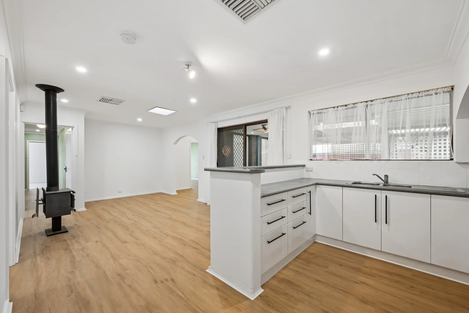 Additional image 3 of 82 Regency Drive, Thornlie WA 6108