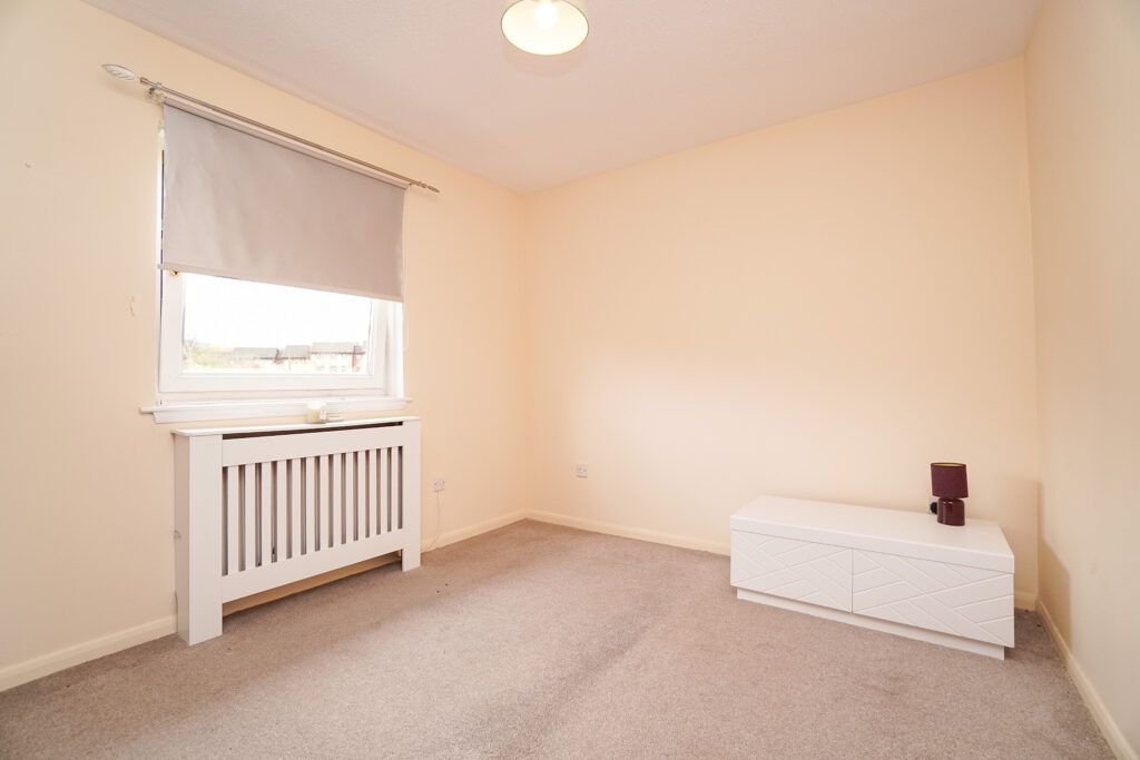 Additional image 8 of 1 bed flat for saleKestrel Court, Hardgate G81