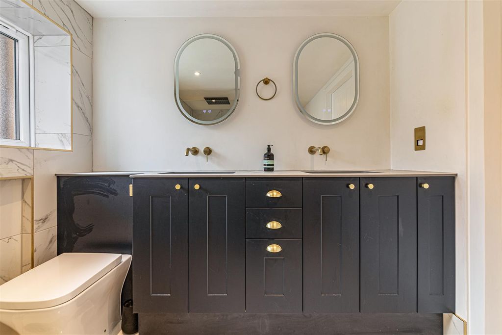 Additional image 18 of 3 bed flat for sale62 High Street, Galashiels TD1