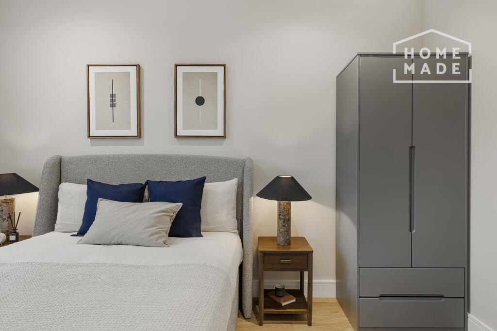 Enclave, Birmingham City, B5 photo 5