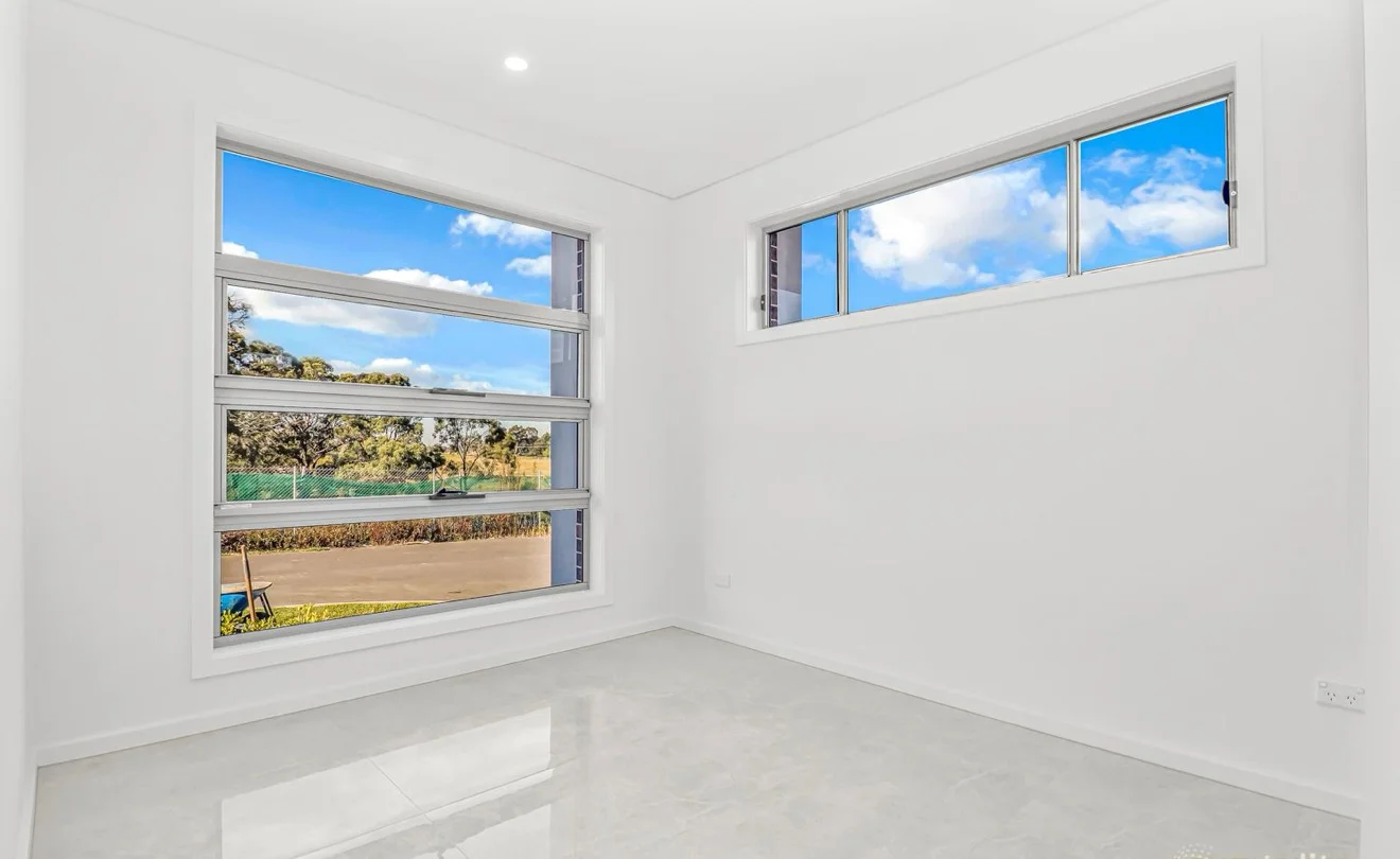 19 Aquarius Way, Box Hill NSW 2765 photo 4