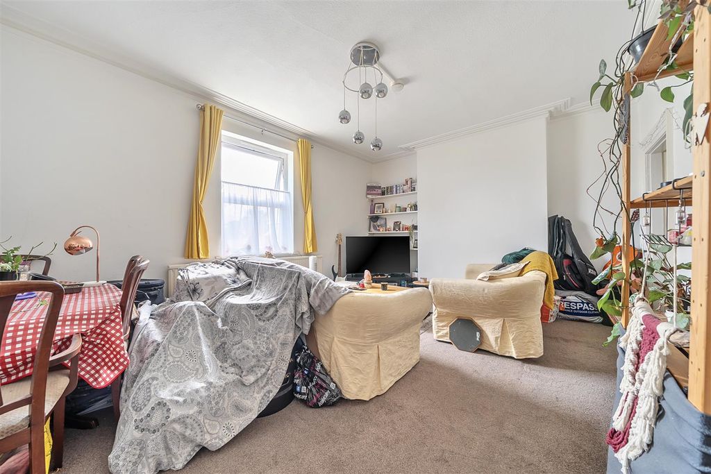 Additional image 3 of 2 bed flat for saleEastfield Road, Cotham BS6