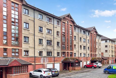 Ratho Drive, Glasgow G21