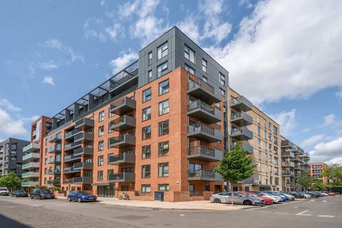 Williams Road, London W13