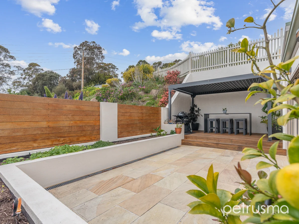 Additional image 2 of 1/40 Rosehill Crescent, Lenah Valley TAS 7008