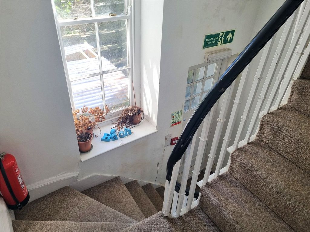 Additional image 6 of 4 bed flat for saleMarine Terrace, Aberystwyth, Ceredigion SY23