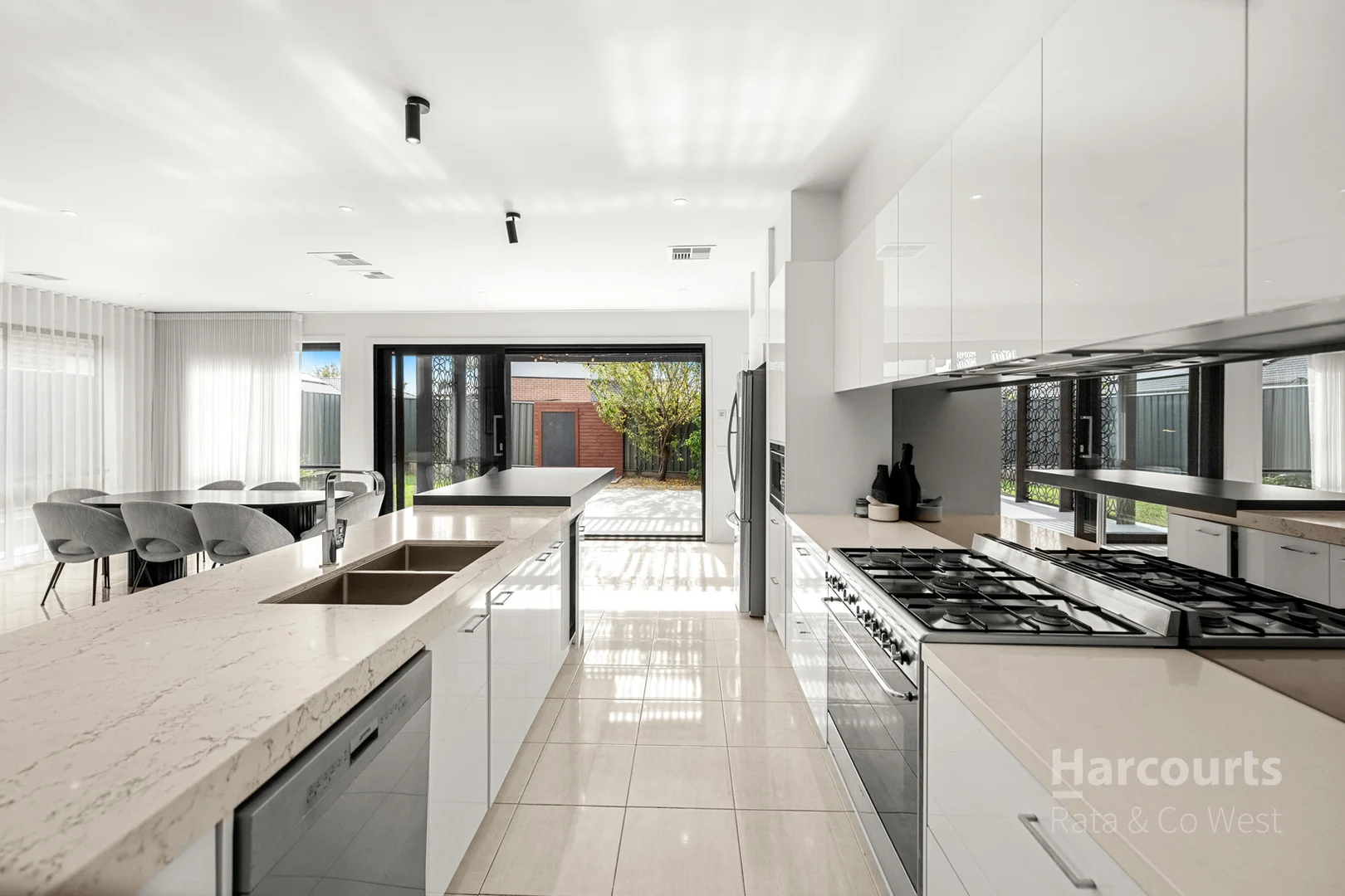 47 Enterprise Circuit, Fraser Rise VIC 3336 photo 4