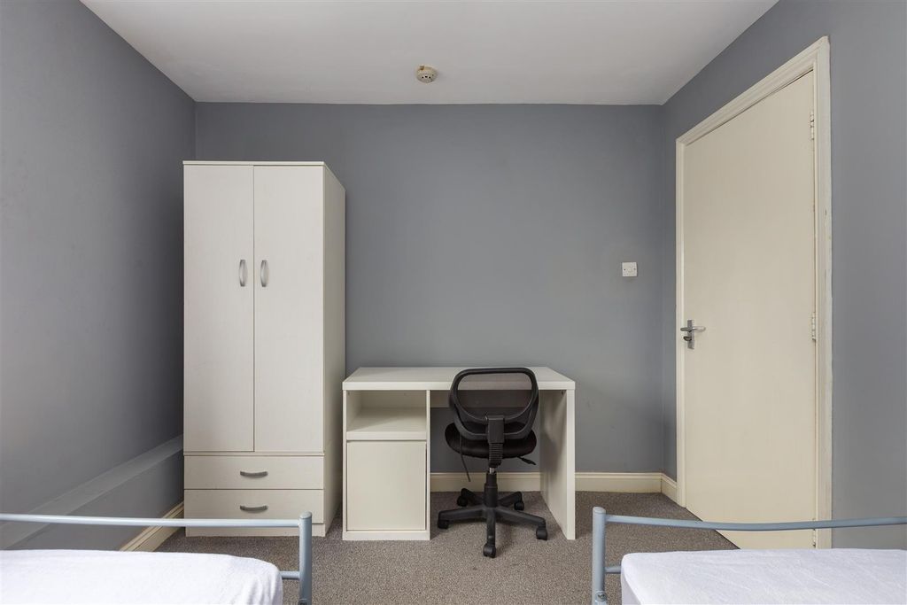 Additional image 11 of 3 bed flat for saleAshton Road, Lancaster LA1